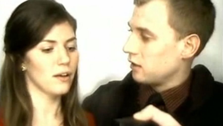 Video: La petición de matrimonio en una cabina de fotos