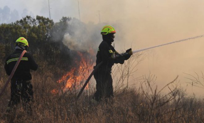Onemi se hará cargo de los gastos realizados por bomberos del Biobío
