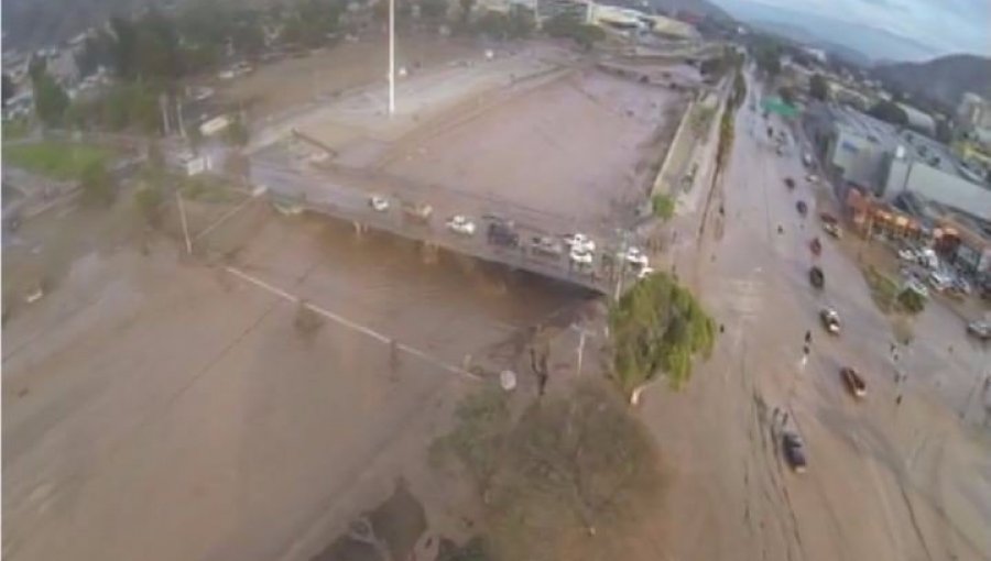 Videos: Las impactantes imágenes que muestran desborde del río Copiapó