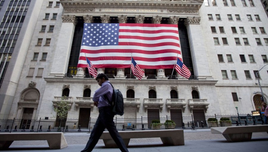 Economía EEUU se ralentiza a finales 2014: 2,2% en último trimestre