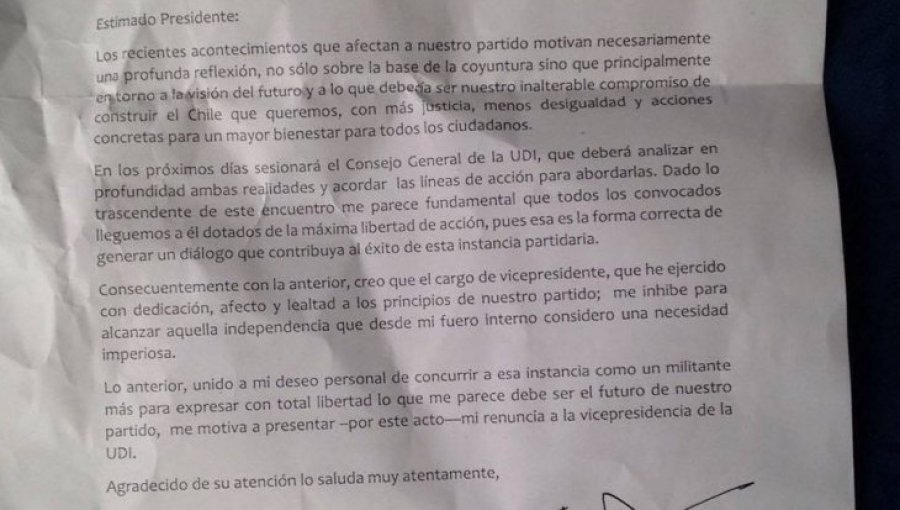 Francisco de la Maza renuncia a la vicepresidencia de la UDI