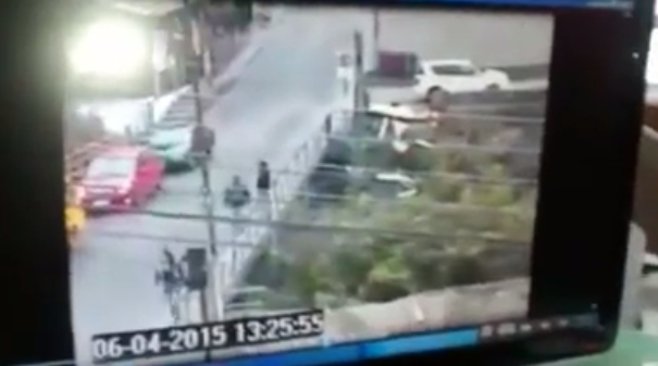 Video: Accidente en Talcahuano: camión “voló” y cayó sobre una casa