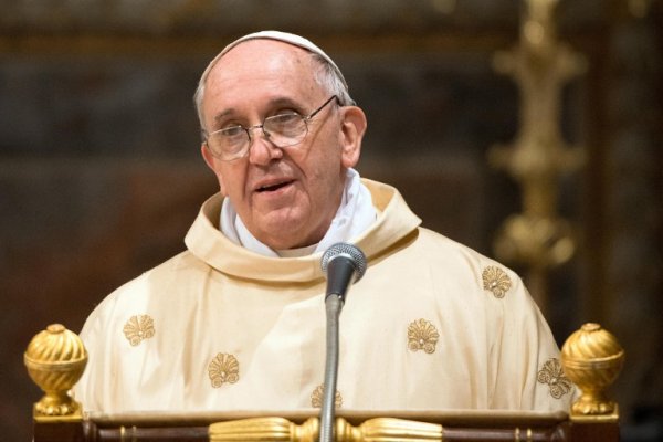 El papa expresa su solidaridad con los afectados por el terremoto de Nepal