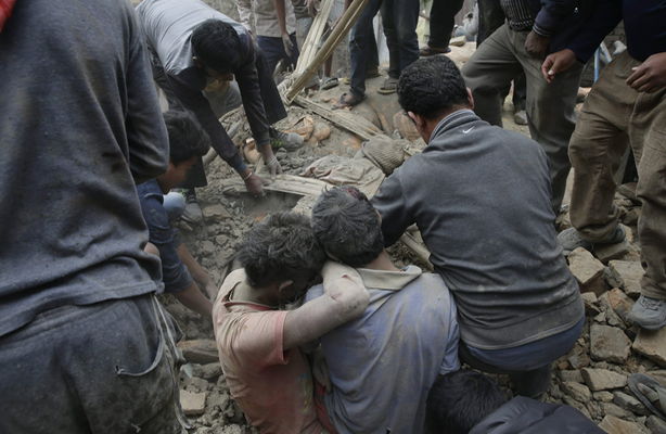 Cuatro chilenos permanecen desaparecidos tras terremoto en Nepal