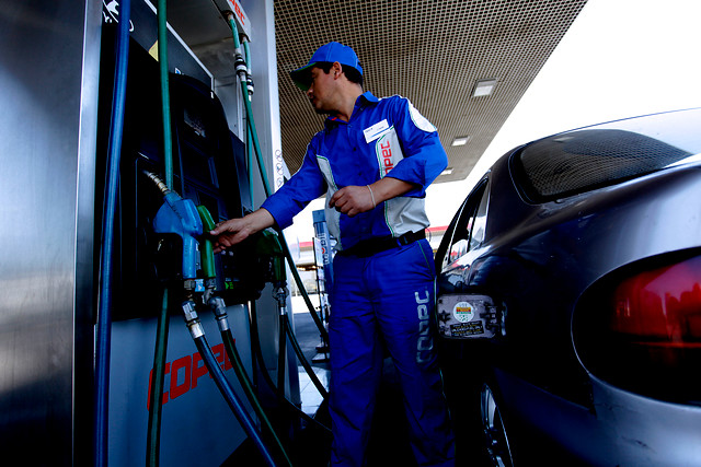 Enap informa que bencinas subirán hasta $3,6 por litro este jueves