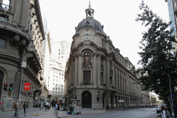 La bolsa de Santiago cierra con un descenso del 0,54 %