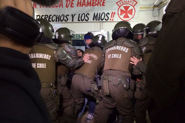 Desalojan y detienen a trabajadores de la salud del Hospital de Concepción