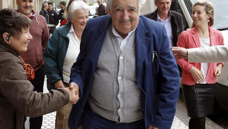 Polémica por acusaciones que señalan de "traidor" a Mujica
