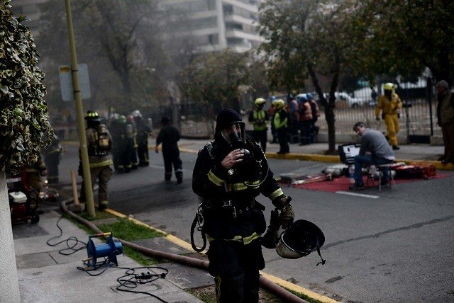 Emanación de gas movilizó a bomberos en Las Condes