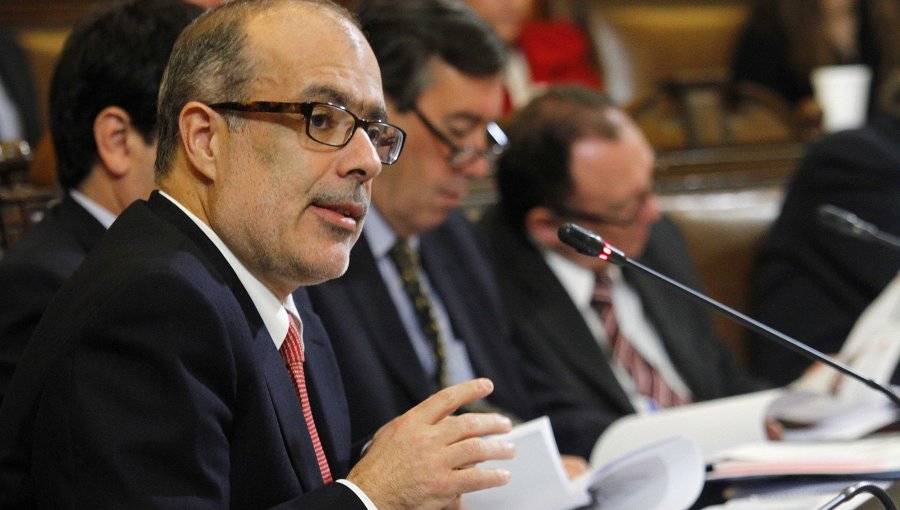 Valdés propone incorporar a directores independientes en empresas públicas