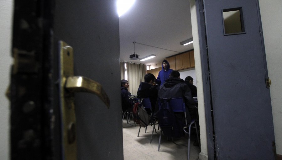 Osorno: Padres denuncian que profesor le pegó un combo a su hijo de 12 años