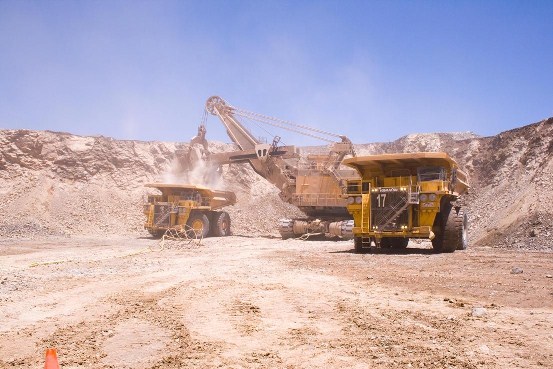 Glencore inicia la venta de minas de cobre en Chile y Australia