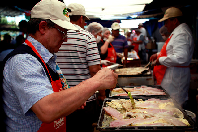 Ferias libres promocionarán productos del mar preparando 600 kilos de reineta