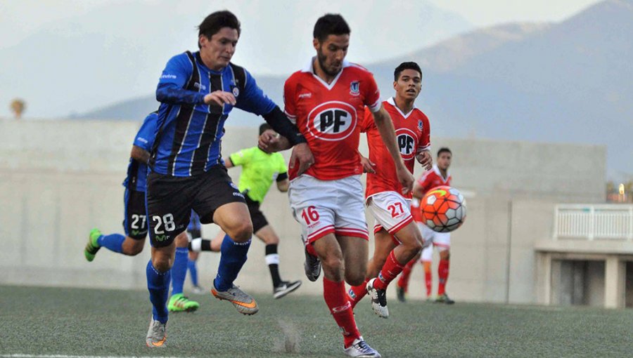 Huachipato se acerca a los punteros tras victoria sobre Unión La Calera
