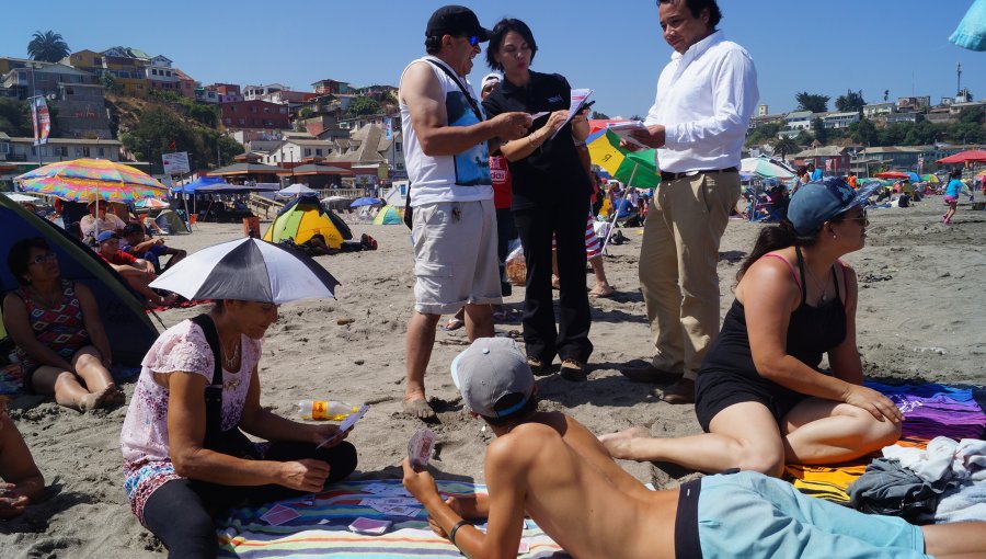 Seremi de Salud decretó prohibiciones de baño en Playas de San Antonio y Valparaíso