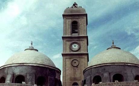 El Estado Islámico destruye en Irak una iglesia católica famosa por su reloj