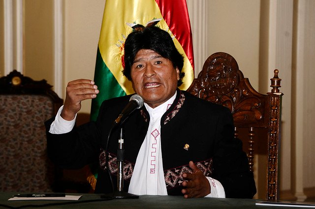 Evo Morales eleva el salario mínimo y anuncia medidas de austeridad