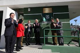 Ministro Burgos entrega comisarías en la región del Biobío