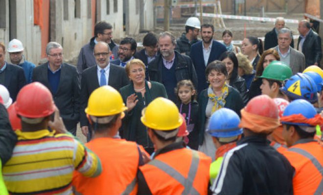 Michelle Bachelet destacó construcción de 25 mil nuevas viviendas