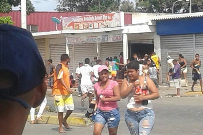 Saqueos en Cumaná, al oriente de Venezuela, dejan un fallecido y 400 detenidos