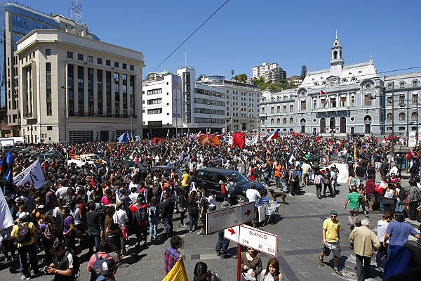 Marcha Confech: Gobernador de Valparaíso llamó a los estudiantes a respetar el trazado