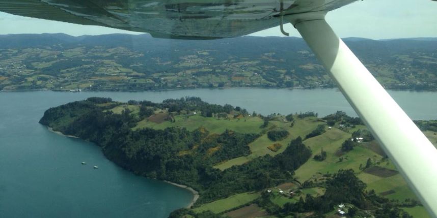 Avioneta cae al mar en Chiloé: Un muerto, un desaparecido y dos lesionados