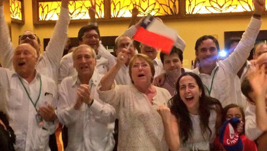 Así celebro Bachelet el triunfo de Chile