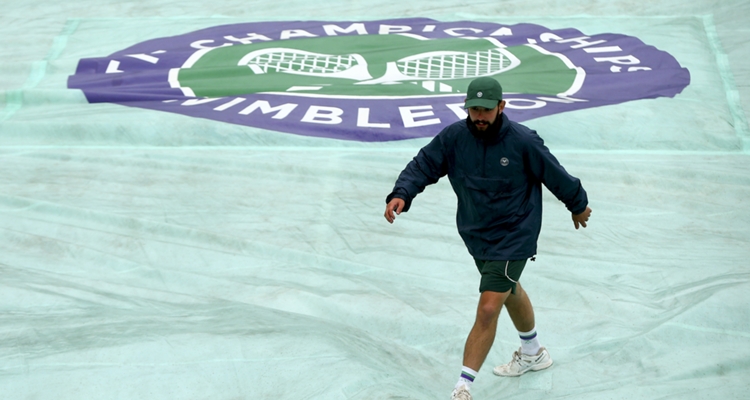 La lluvia no tiene piedad en Wimbledon