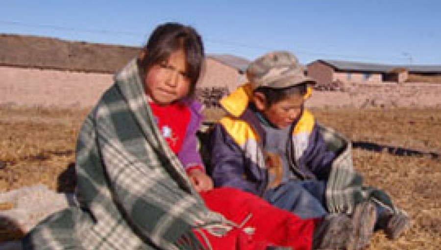 ¡Inmoral!: 48 niños mueren de frío en Perú