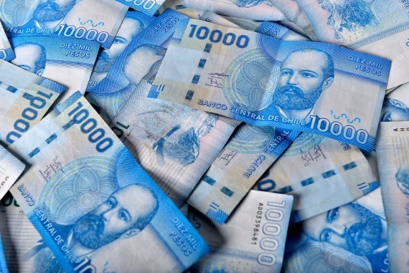 El sueldo de los parlamentarios chilenos es el más caro del mundo