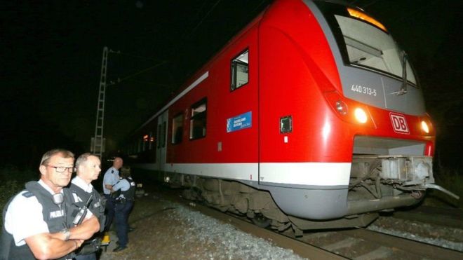 Alemania: Mataron al joven afgano atacante con un hacha en tren