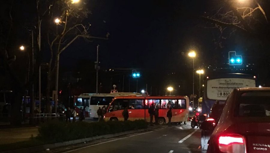 Viña del Mar: Más de 30 lesionados en choque de dos buses en pleno centro