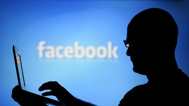 ¿Cómo averiguar si alguien entra en tu cuenta de Facebook?