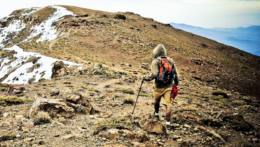 Decálogo del trekking: 10 claves para tu primer paseo en un cerro