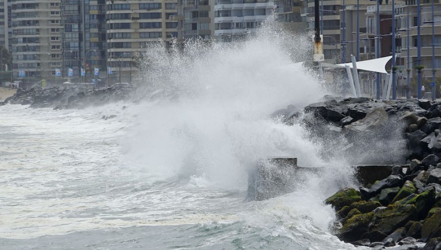 Nuevo aviso de marejadas para costas de Valparaíso y Viña del Mar
