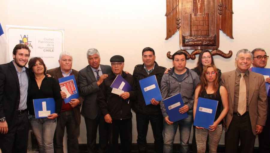 Municipalidad de Valparaíso entregó millonario aporte a clubes deportivos