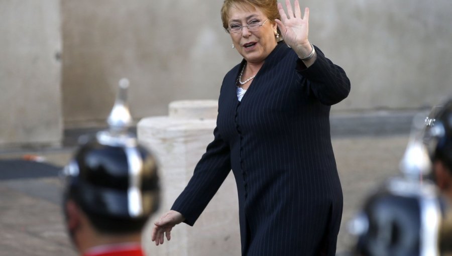 Michelle Bachelet envía saludo de Fiestas Patrias en Facebook