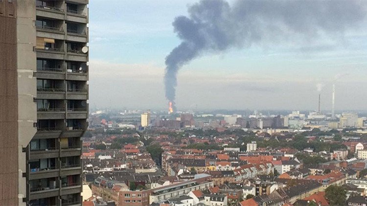Mega incendio en Alemania: Instalaciones de BASF son consumidas por las llamas