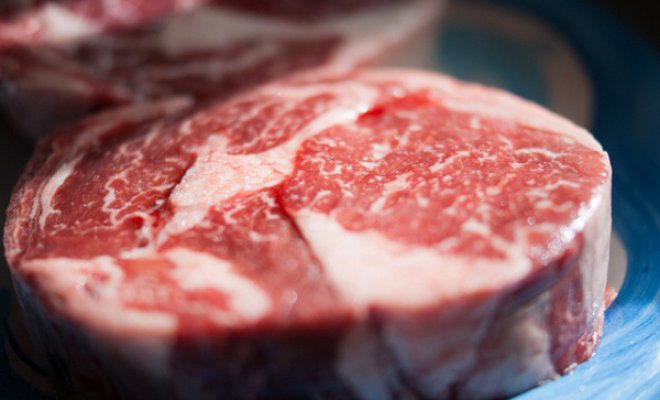 Denuncian carne en mal estado en Supermercado de Viña del Mar