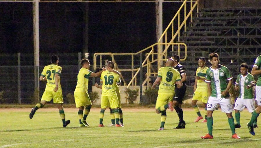Segunda División: Deportes La Pintana impuso sus términos frente a Deportes Vallenar