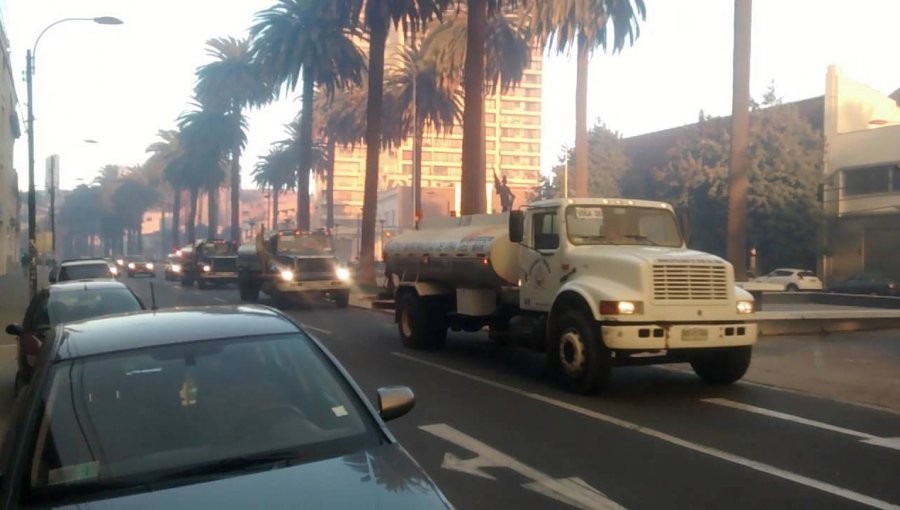 Polémica con Municipalidad de Viña del Mar por despacho de camiones aljibe a Incendio en Valparaíso