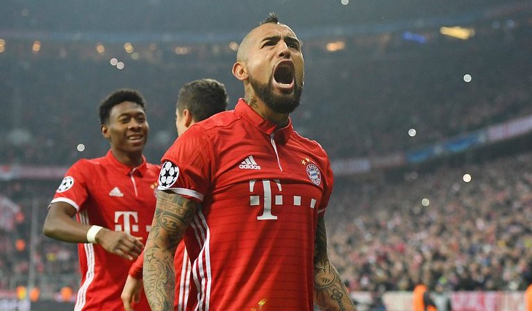 Vidal le ganó a Sánchez: Bayern Munich humilló por 5-1 al Arsenal
