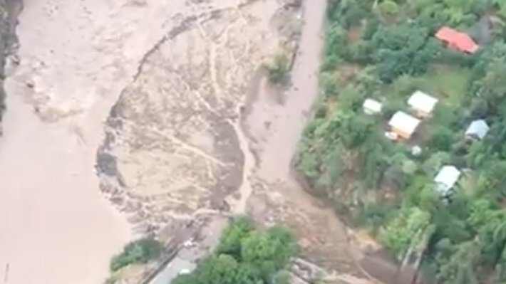 1.200 personas aisladas tras aluvión en San José de Maipo