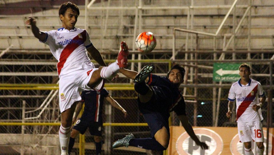 Primera B: Curicó Unido rescata un empate ante Unión San Felipe y se mantiene como el líder exclusivo