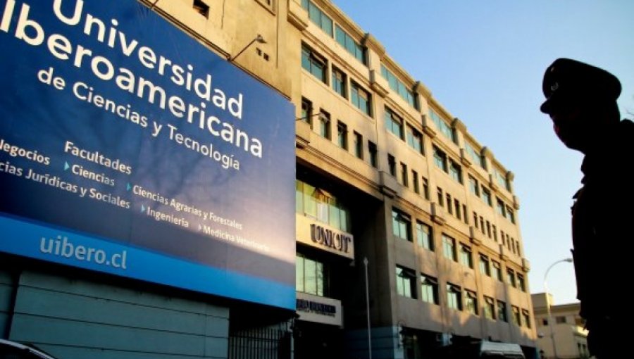 Crisis económica retrasa el inicio de clases en Universidad Iberoamericana