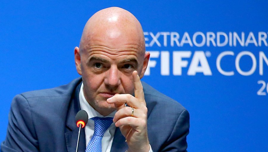 FIFA advierte a Trump: "Veto migratorio podría impedir eventual Mundial en dicho pais"