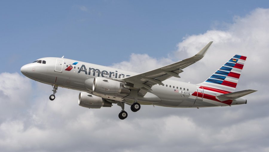 Un piloto de American Airlines murió justo antes del aterrizaje
