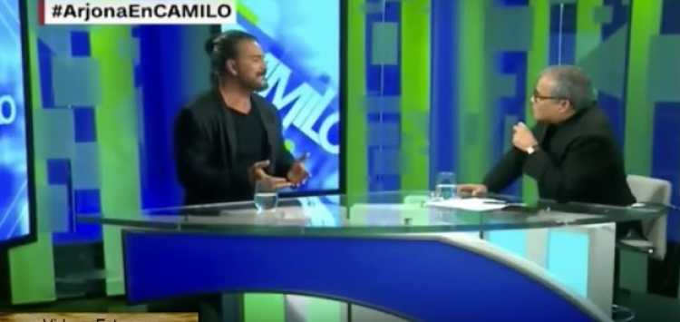 Ricardo Arjona abandona entrevista en vivo en CNN enojado con periodista