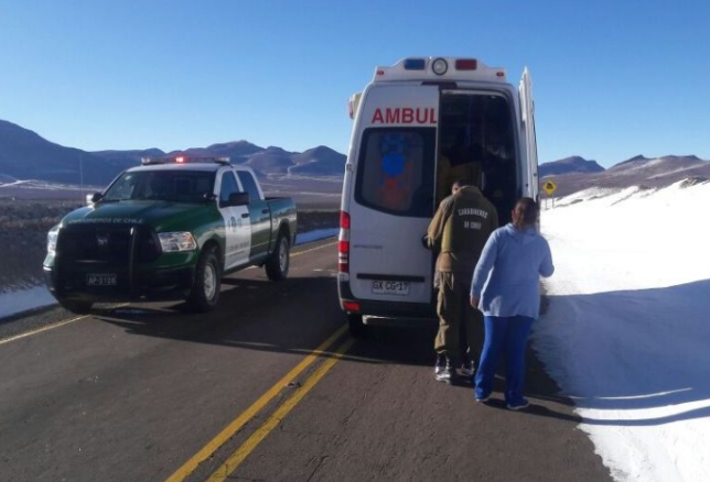 Rescatan a dos abuelitos que permanecieron dos días bajo la nieve en el Paso Jama