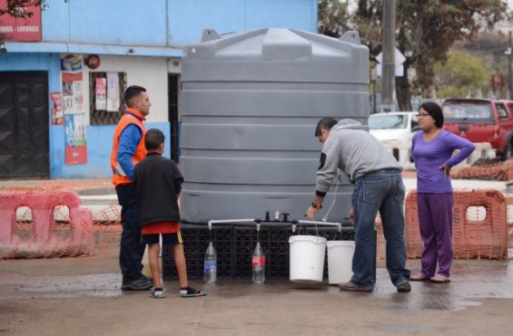 Aguas Andinas no compensará a clientes y responsabiliza al cambio climático corte de suministro